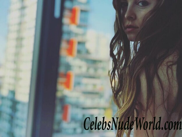 Brittany Curran Hot 59074