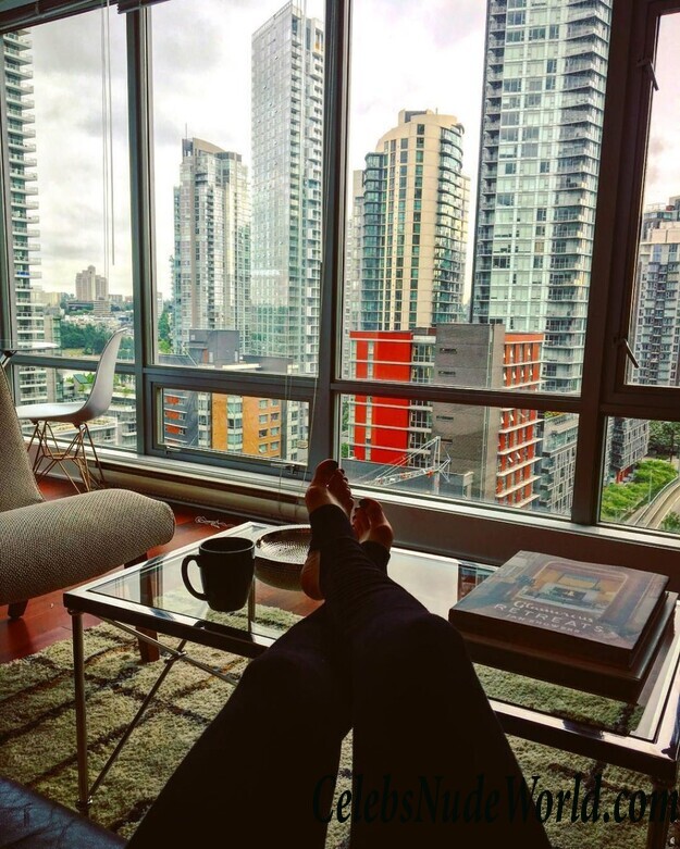 Brittany Curran Hot 59086