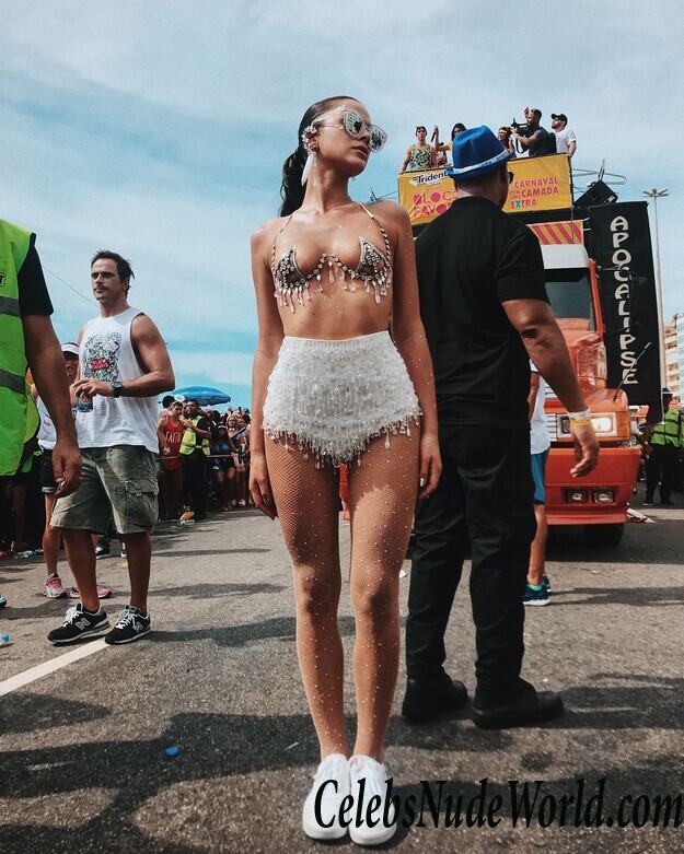 Bruna Marquezine Sexy 59614