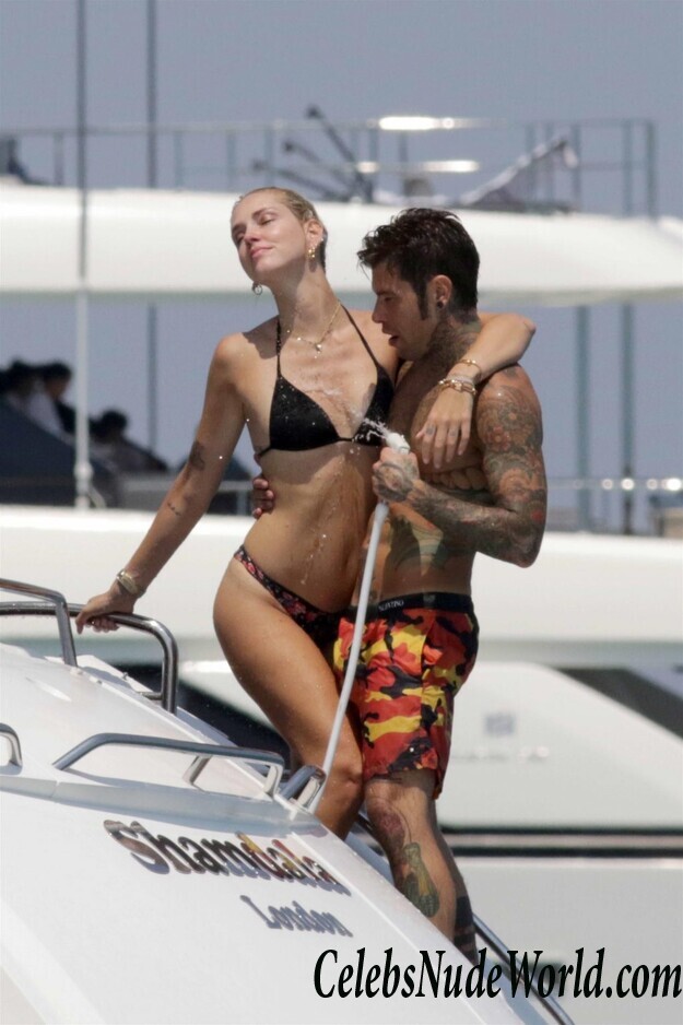 Chiara Ferragni Bikini 60610