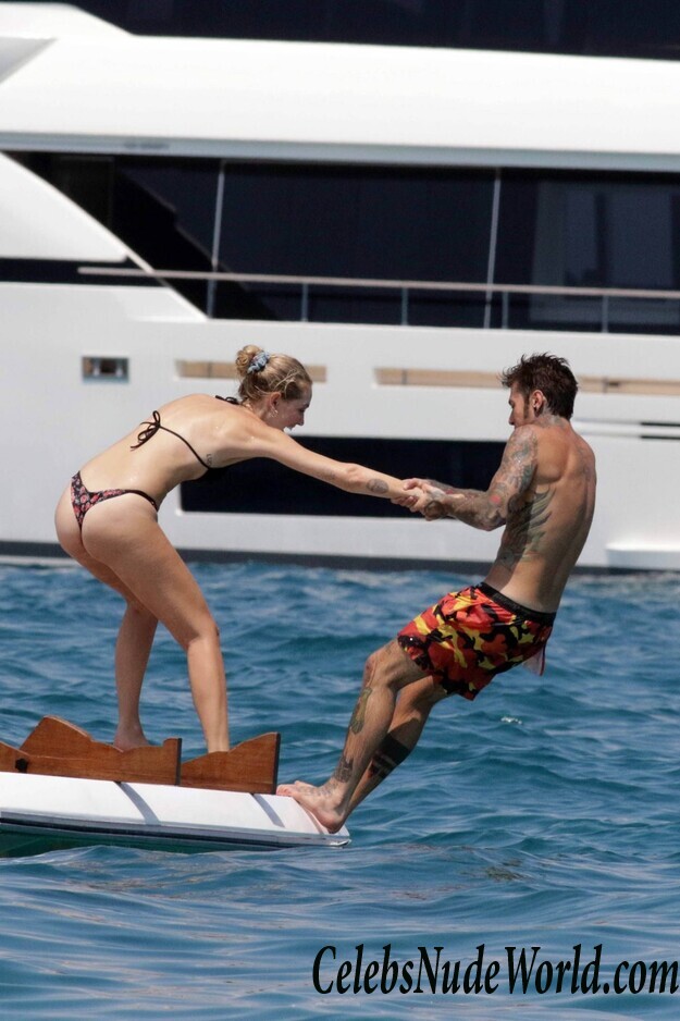 Chiara Ferragni Bikini 60621