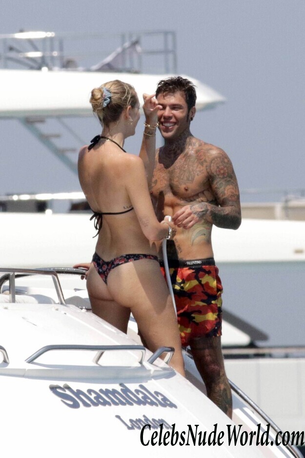 Chiara Ferragni Bikini 60628