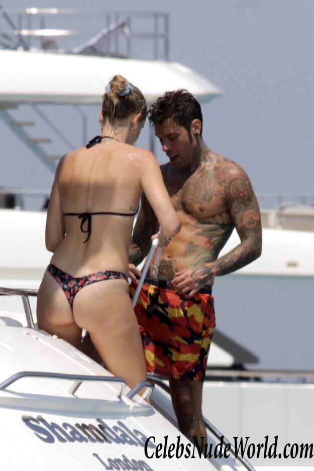 Chiara Ferragni Bikini 60629