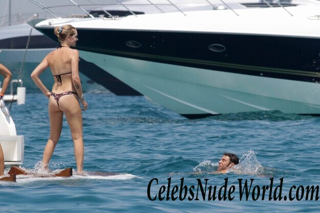 Chiara Ferragni Bikini 60636