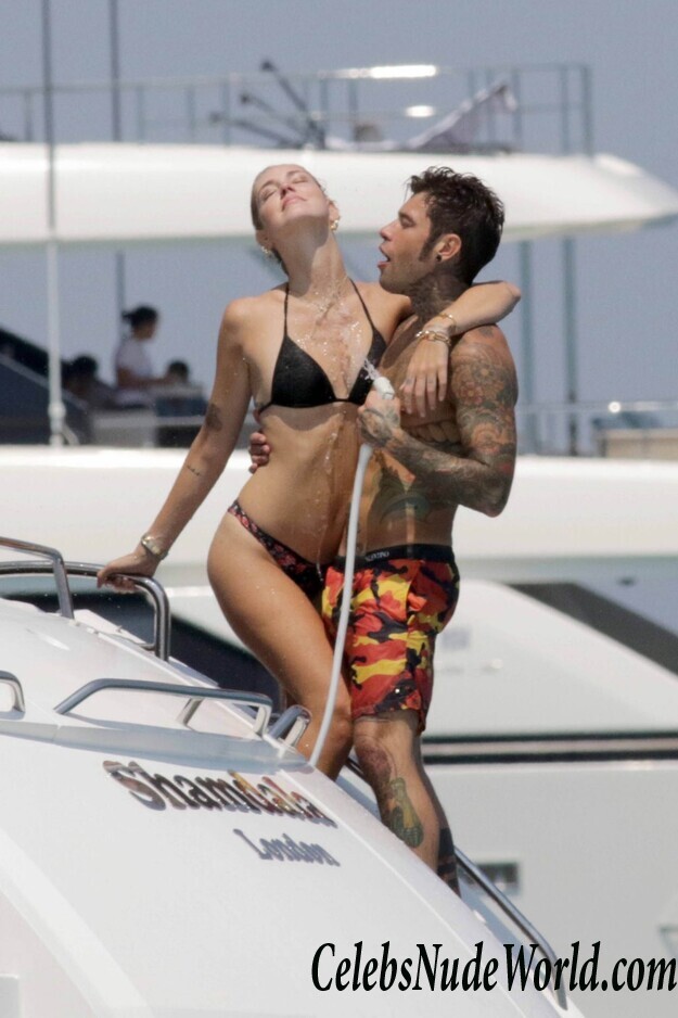 Chiara Ferragni Bikini 60637