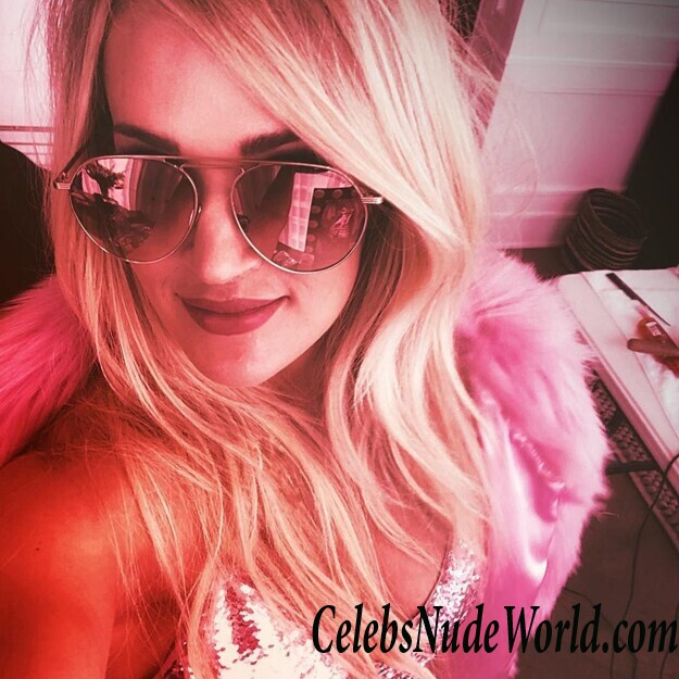 Carrie Underwood Hot 61540