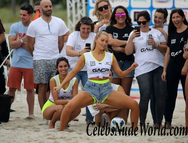 Camille Kostek Hot 61829