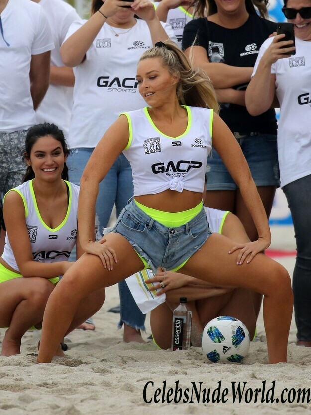 Camille Kostek Hot 61833