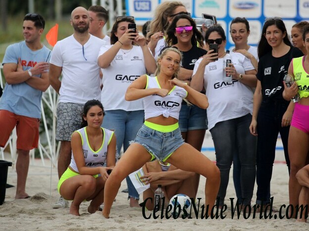 Camille Kostek Hot 61841