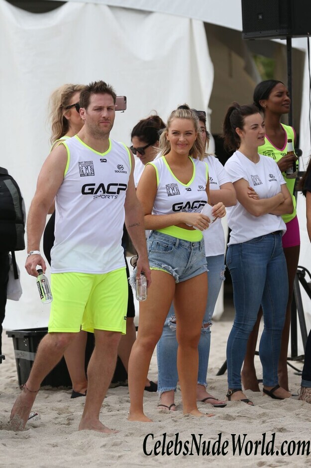 Camille Kostek Hot 61860