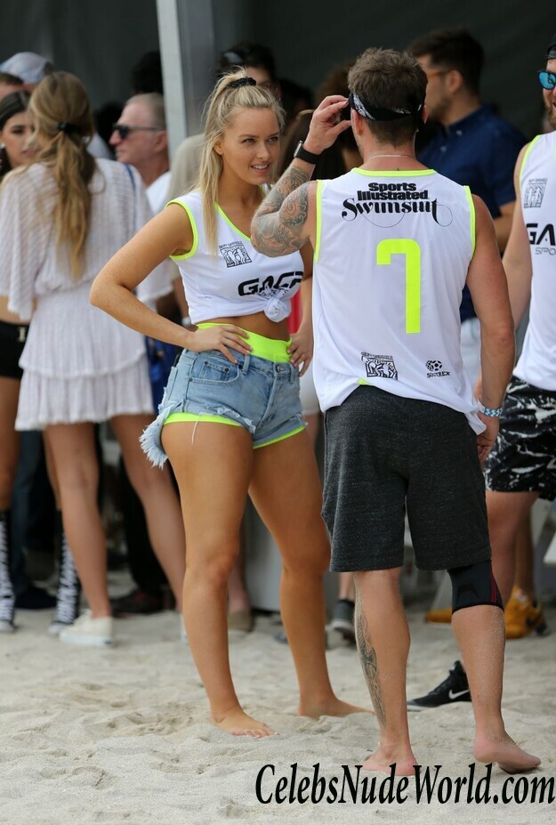 Camille Kostek Hot 61876