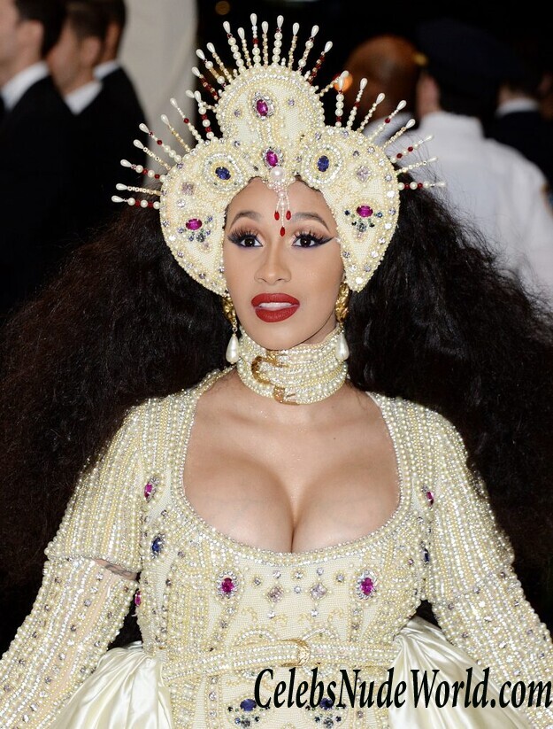 Cardi B Sexy 61910