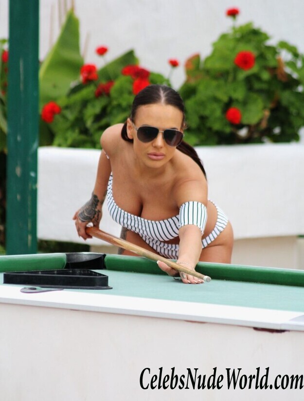 Chantelle Connelly Sexy 62105