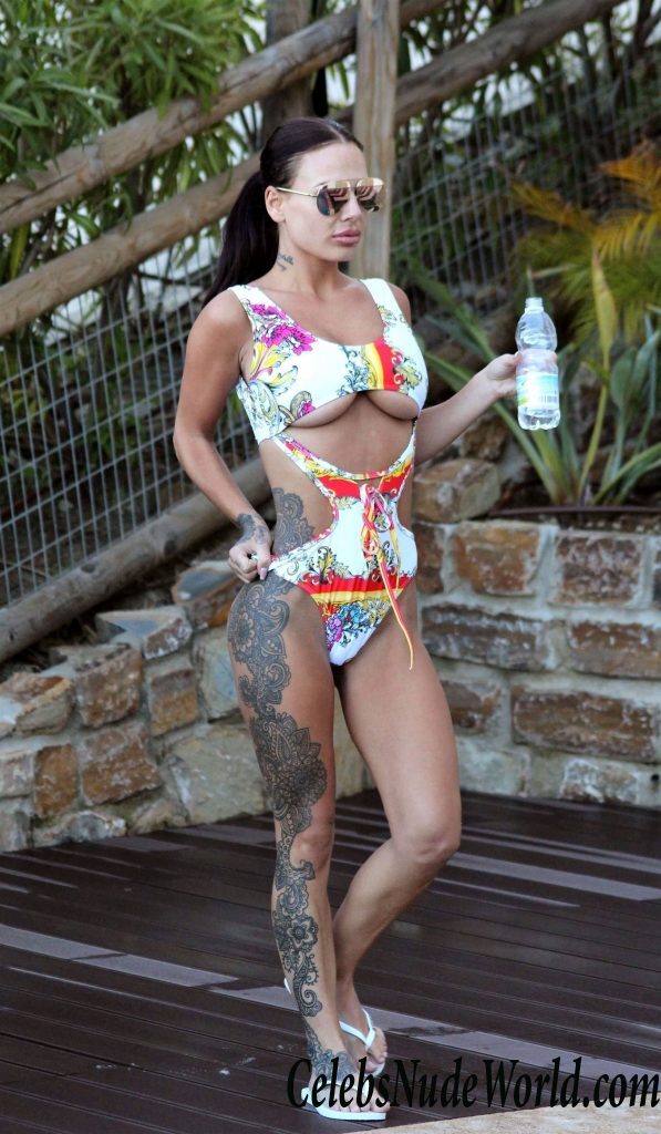 Chantelle Connelly Sexy 62126