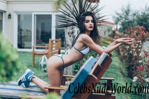 Cami Romero Sexy 62412