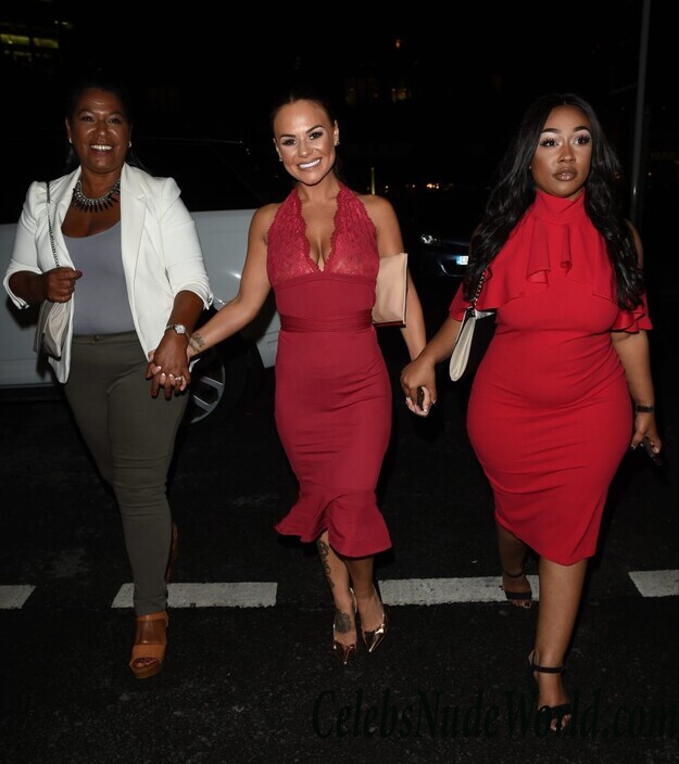 Chantelle Connelly Looks Really Great In Red 62650