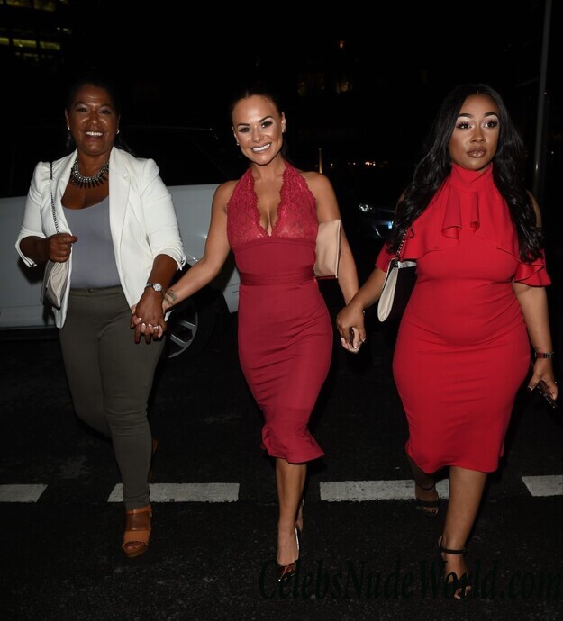 Chantelle Connelly Looks Really Great In Red 62652