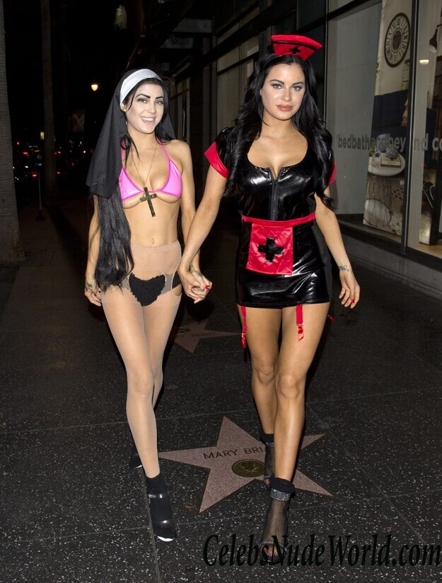 Carla Howe & Melissa Howe Hot 62808