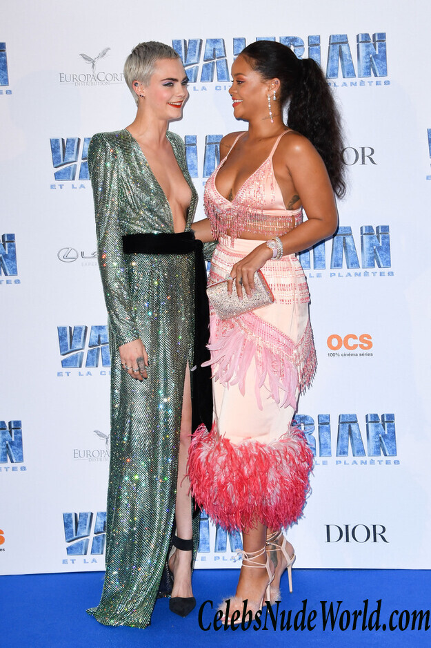 Cara Delevingne & Rihanna Sexy 63080