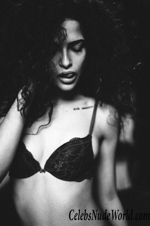 Topless Photos of Chiara Scelsi 63288