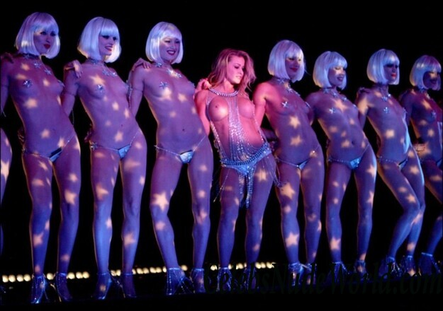 Carmen Electra Naked 63632