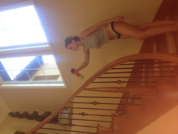 Alyson and Amanda Michalka 6425