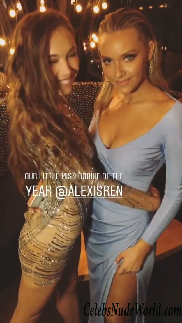 Camille Kostek Sexy 64304