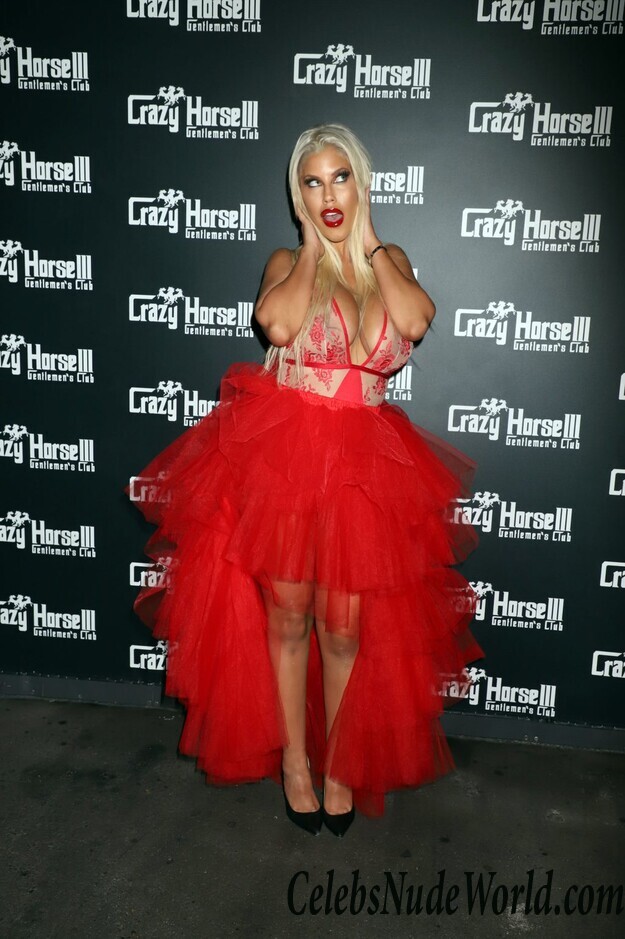 Bridgette B Cleavage 64869