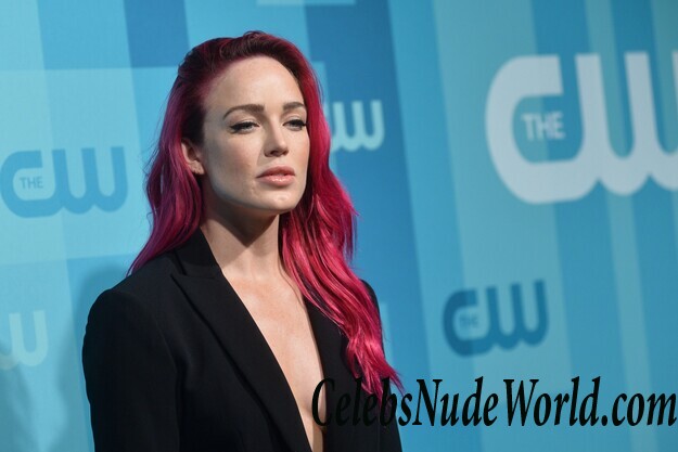 Caity Lotz And Her Strong Sideboob Game 65121