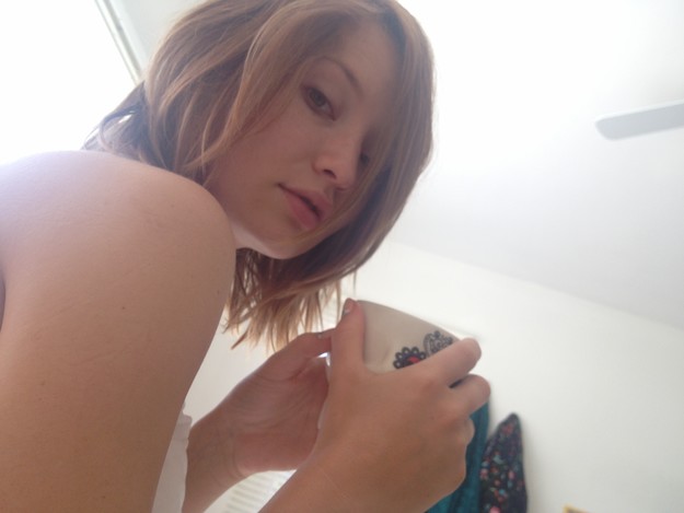 Emily Browning 6559