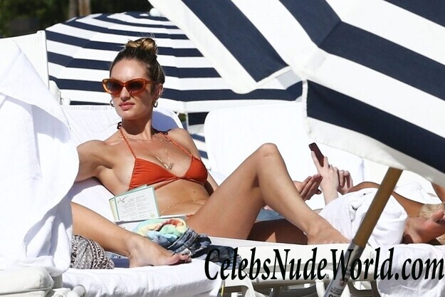 Candice Swanepoel Bikini 65729