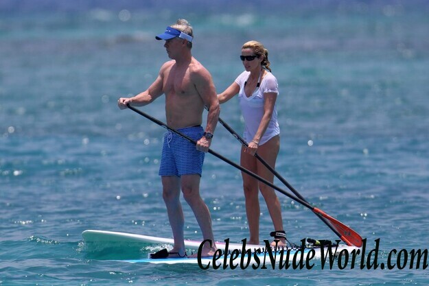 Camille Grammer Sexy 65930