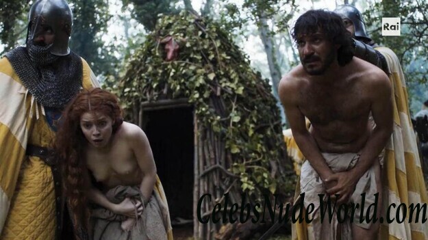 Camilla Diana Topless 66266