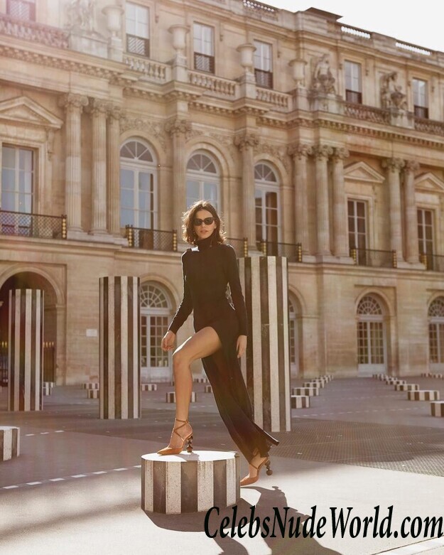 Bruna Marquezine Braless 66363