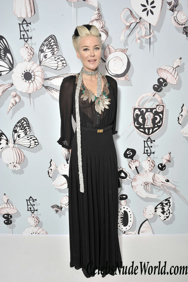 See through pics of Daphne Guinness 66681