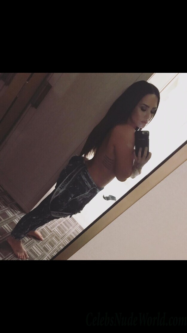 Demi Lovato Topless 66724