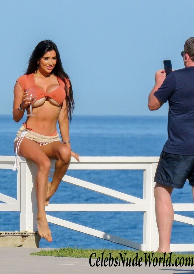 Chloe Khan Underboob 67035