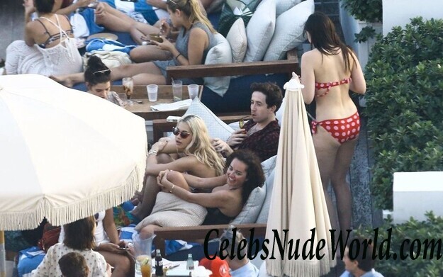 Sexy pics of Rita Ora and Daisy Lowe 67132