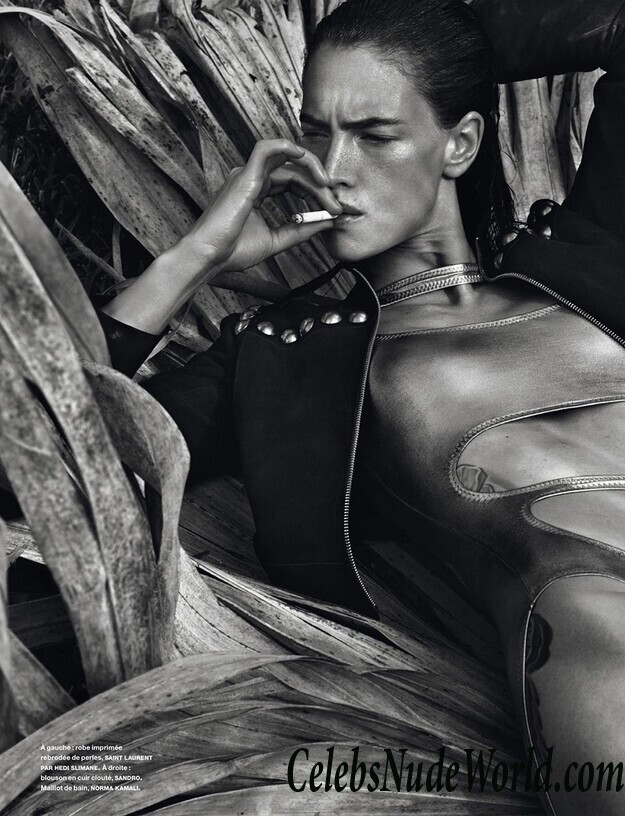 Topless photoset of Crista Cober 67433