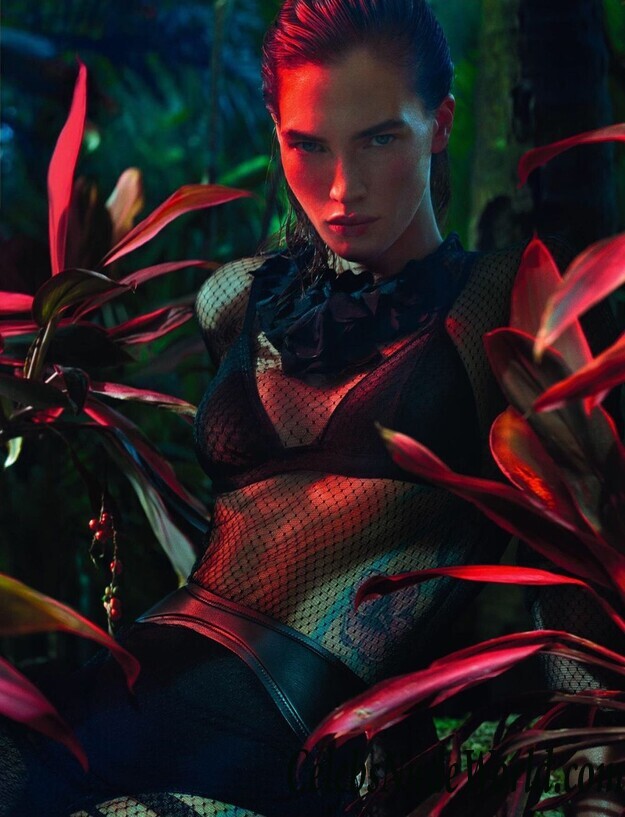 Topless photoset of Crista Cober 67435