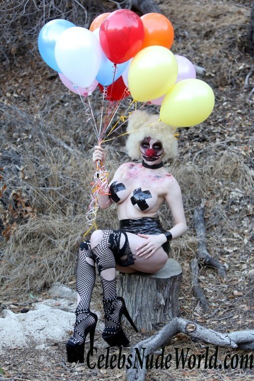 Topless Photos of Courtney Stodden 67565