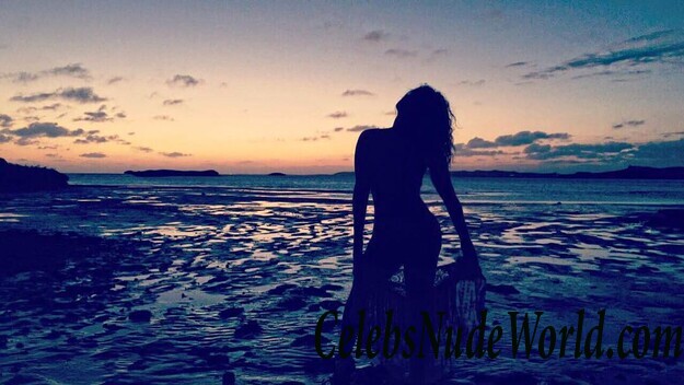 Christina Milian Sexy Photos 67667