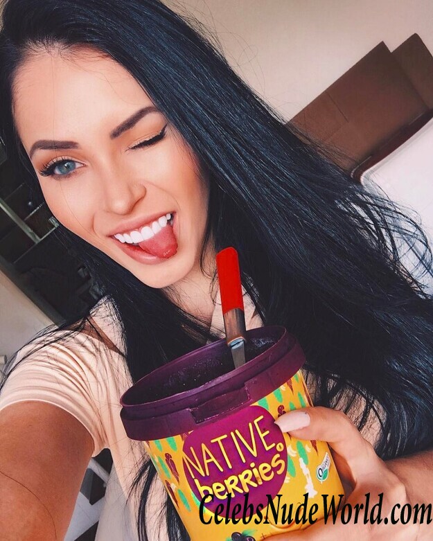 Claudia Alende Nude 67828