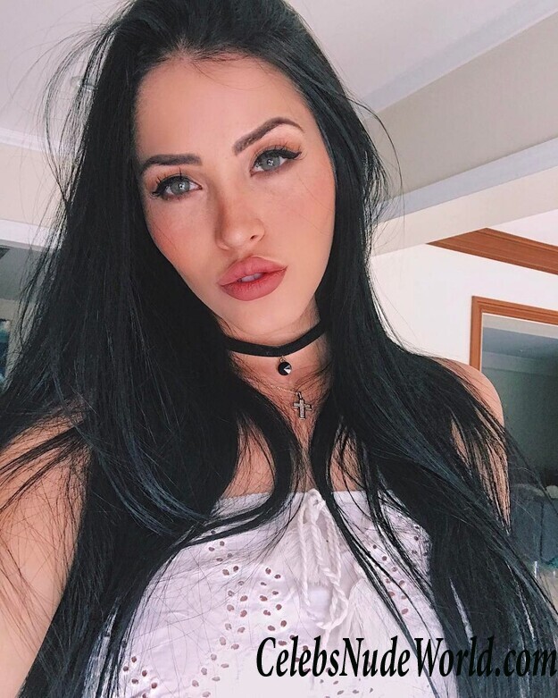 Claudia Alende Nude 67835