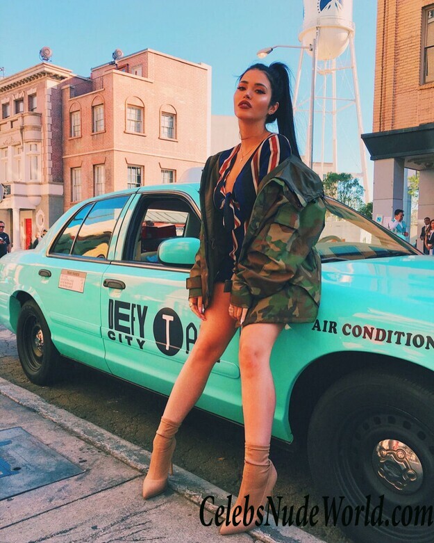 Claudia Alende Nude 67855