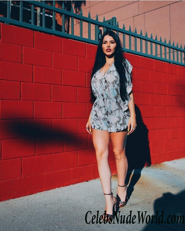 Claudia Alende Nude 67858