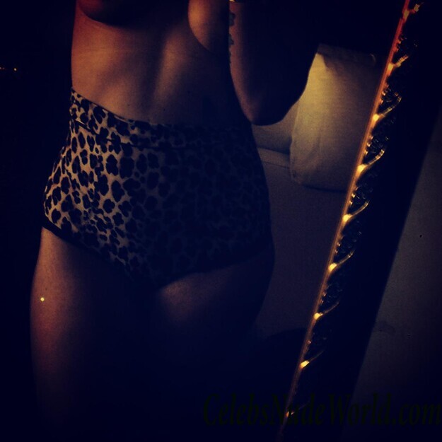 Danielle Colby Leaked 68089