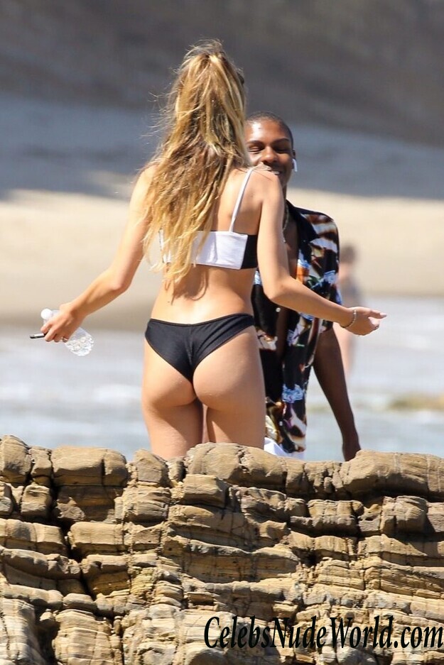 Delilah Belle Hamlin Sexy 68551