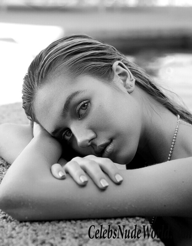 Delilah Belle Hamlin Sexy 68602