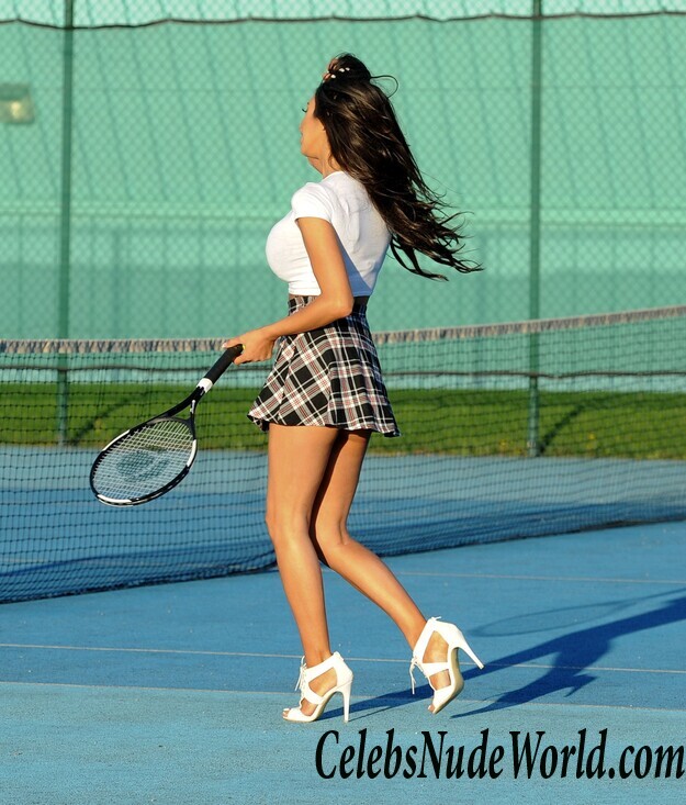 Sexy Photos of Chloe Khan 69081